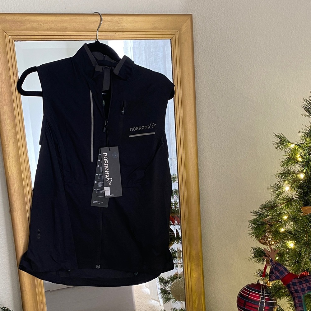Norrøna Women's Black Vest